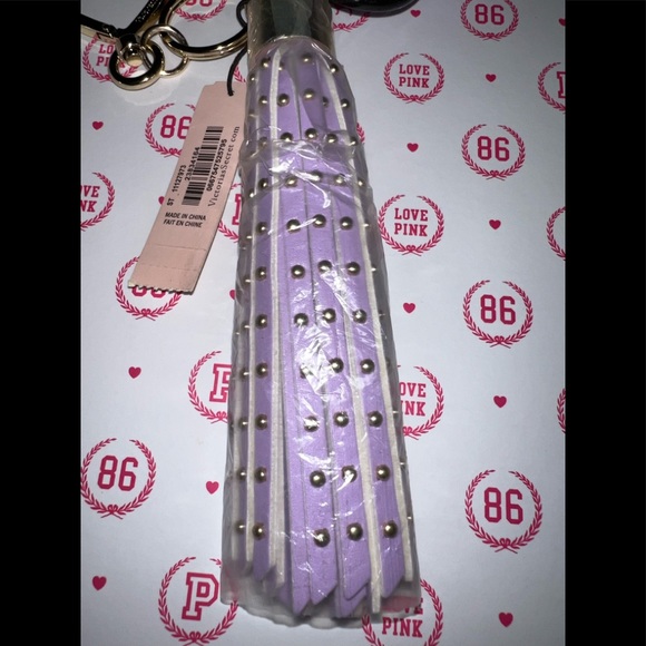 💜NWT Victoria’s Secret studded tassel keychain💜 - Picture 6 of 7